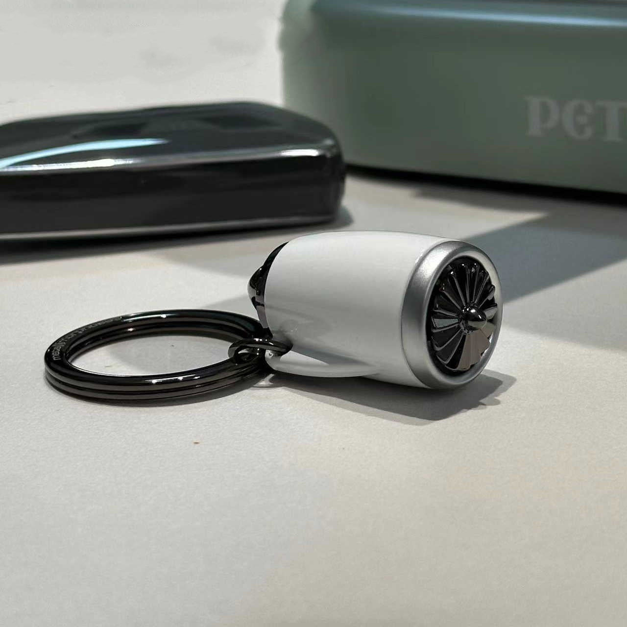 Airplane Engine Keychain (Zinc Alloy)